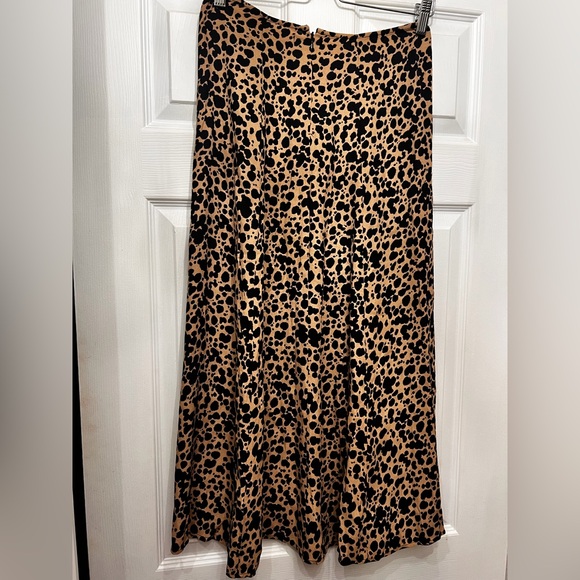 Reformation Black and Tan A-Line Skirt side slit - Picture 2 of 5